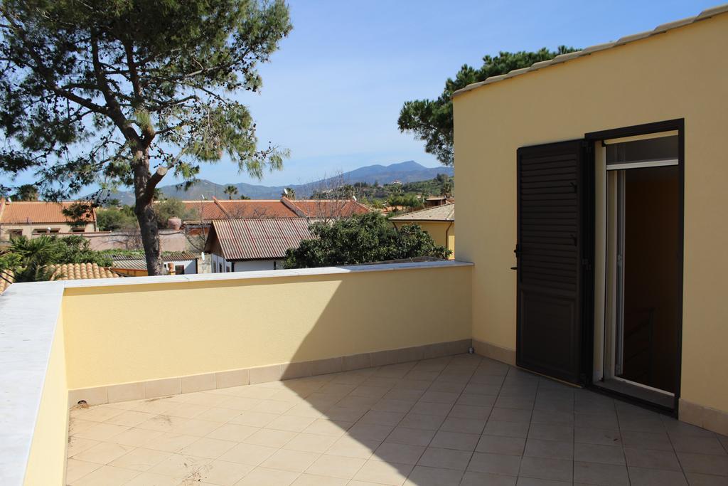 Casa Vacanze Roccella Beach Campofelice Di Roccella Dış mekan fotoğraf