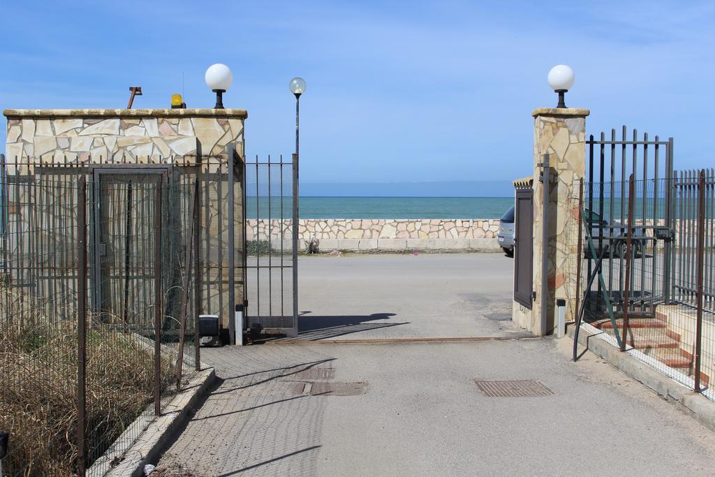 Casa Vacanze Roccella Beach Campofelice Di Roccella Dış mekan fotoğraf