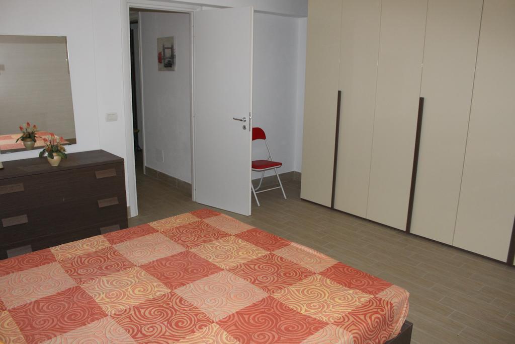 Casa Vacanze Roccella Beach Campofelice Di Roccella Dış mekan fotoğraf