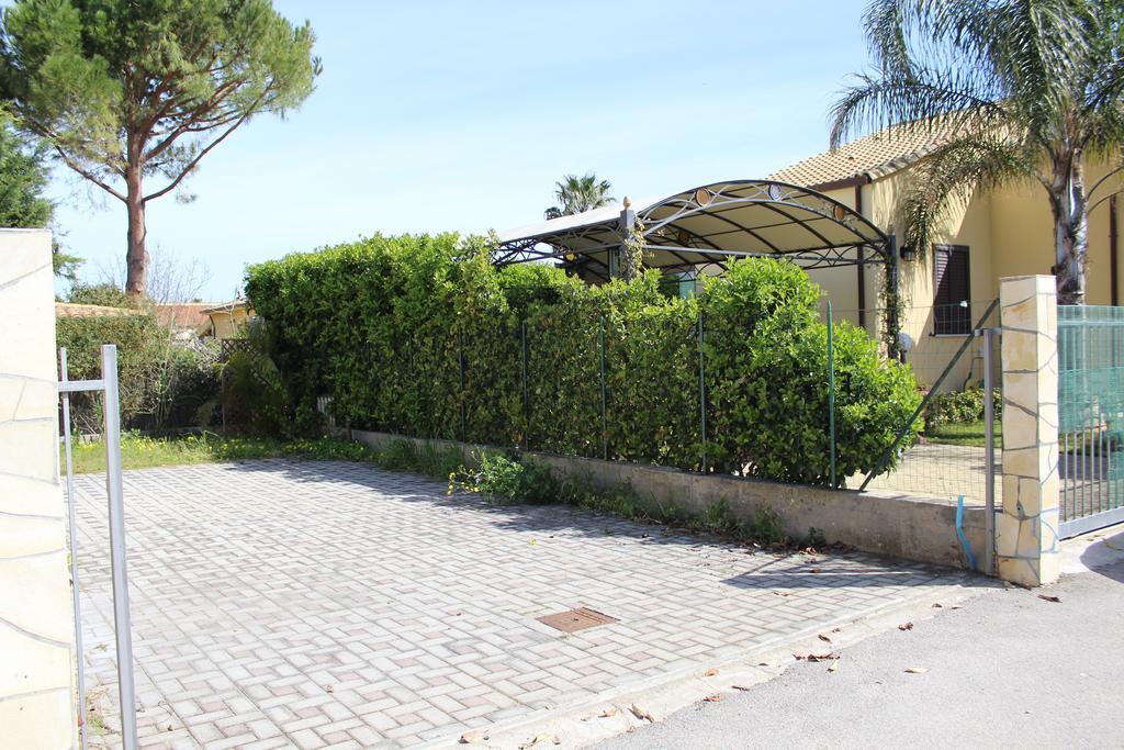 Casa Vacanze Roccella Beach Campofelice Di Roccella Dış mekan fotoğraf