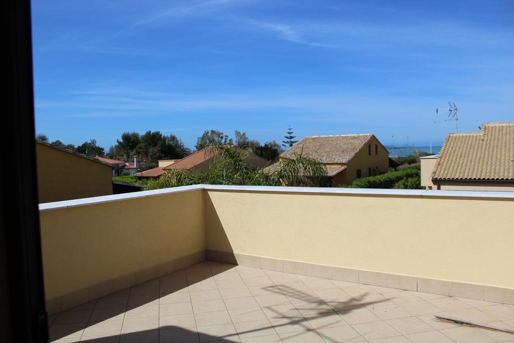 Casa Vacanze Roccella Beach Campofelice Di Roccella Dış mekan fotoğraf